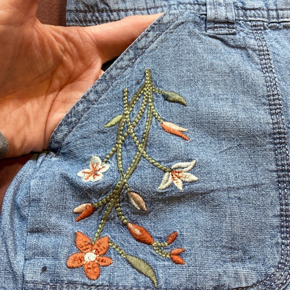 Women’s Bermuda Shorts by St. John’s Bay Brand.  EUC! - Picture 8 of 15